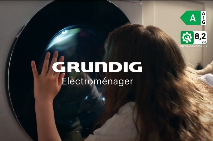 Grundig choisit la TV pour sensibiliser à la lutte contre les microplastiques