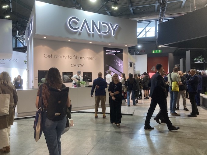 Que souligne la nouvelle identité visuelle de Candy dévoilée sur Eurocucina ?