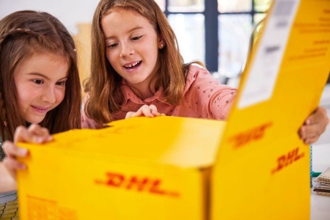 DHL Express France en ordre de bataille pour un Noël 2025 anticipé comme "historique"