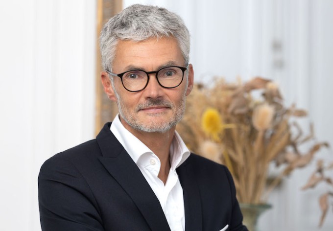 Ixina nomme Jean-François Charvat DG France pour accélérer son développement